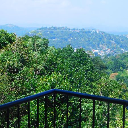 Mount Mirror Resort Kandy Exterior foto